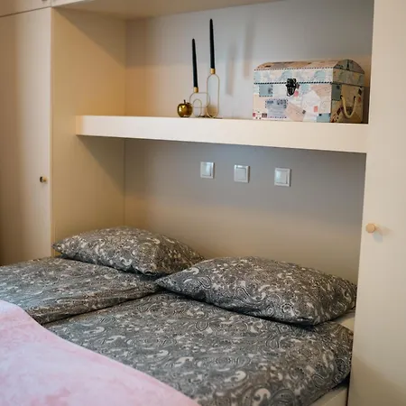 Modern And Luxury Nest Apartman *